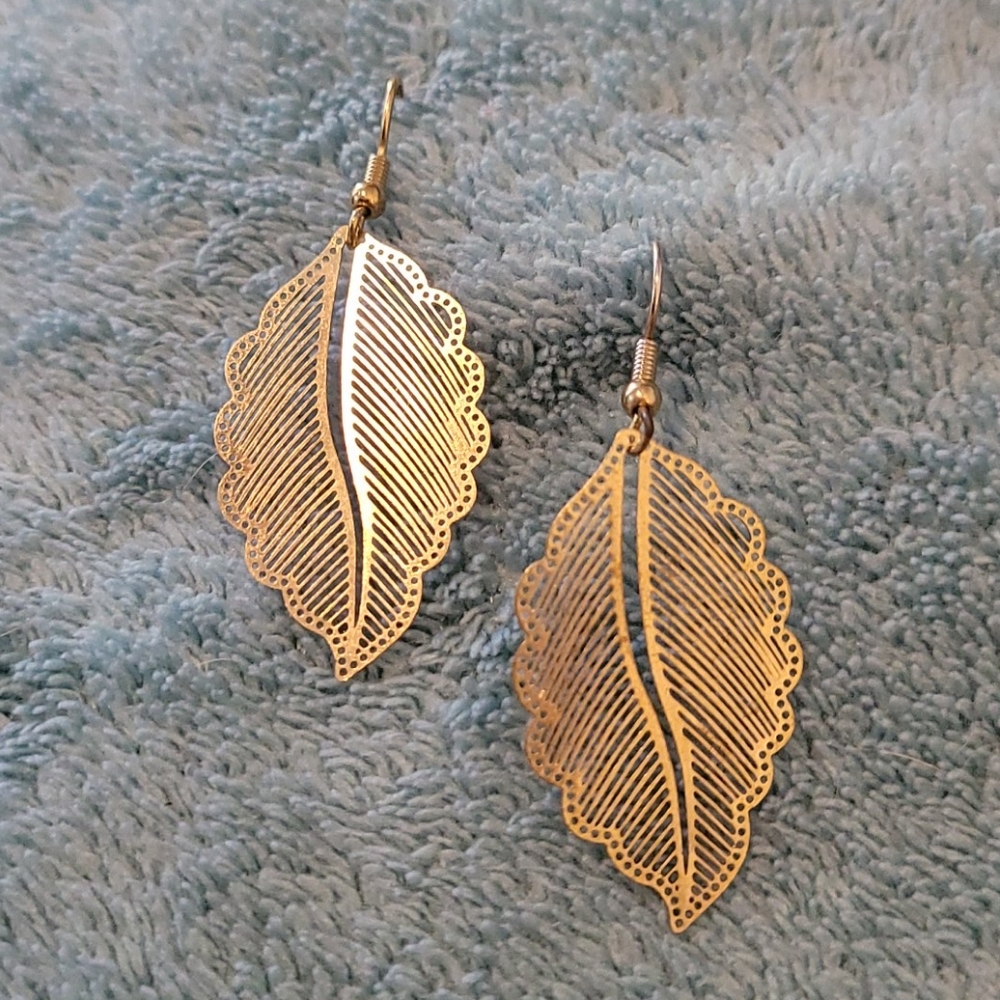GOLDEN Pierced Lightweight Leaf 2"Dangle Earrings